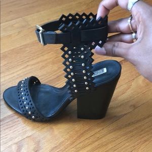 Schultz block heeled sandal